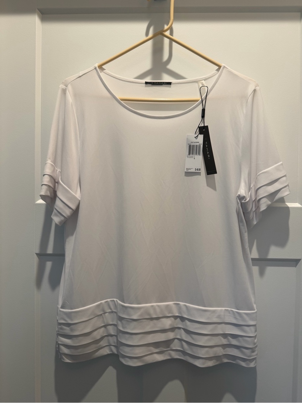 TAHARI White Layered-Hem Short Sleeve Top